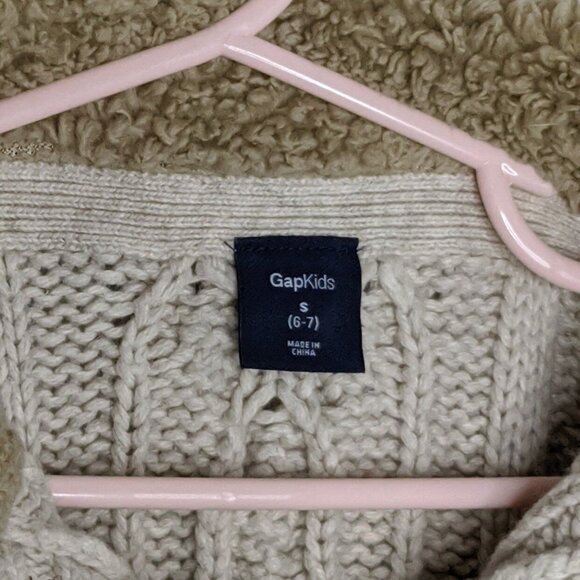 GAP Cable Knit Sweater Girls Oatmeal Wool Blend Faux Fur Collar Button Sz S 6-7 - Picture 5 of 11